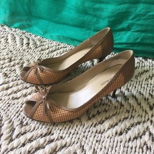 Karen Scott Brown Peep Toe Heels